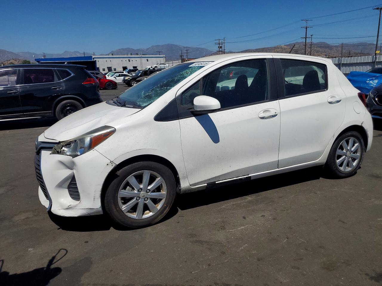 2016 TOYOTA YARIS 5-DOOR LE