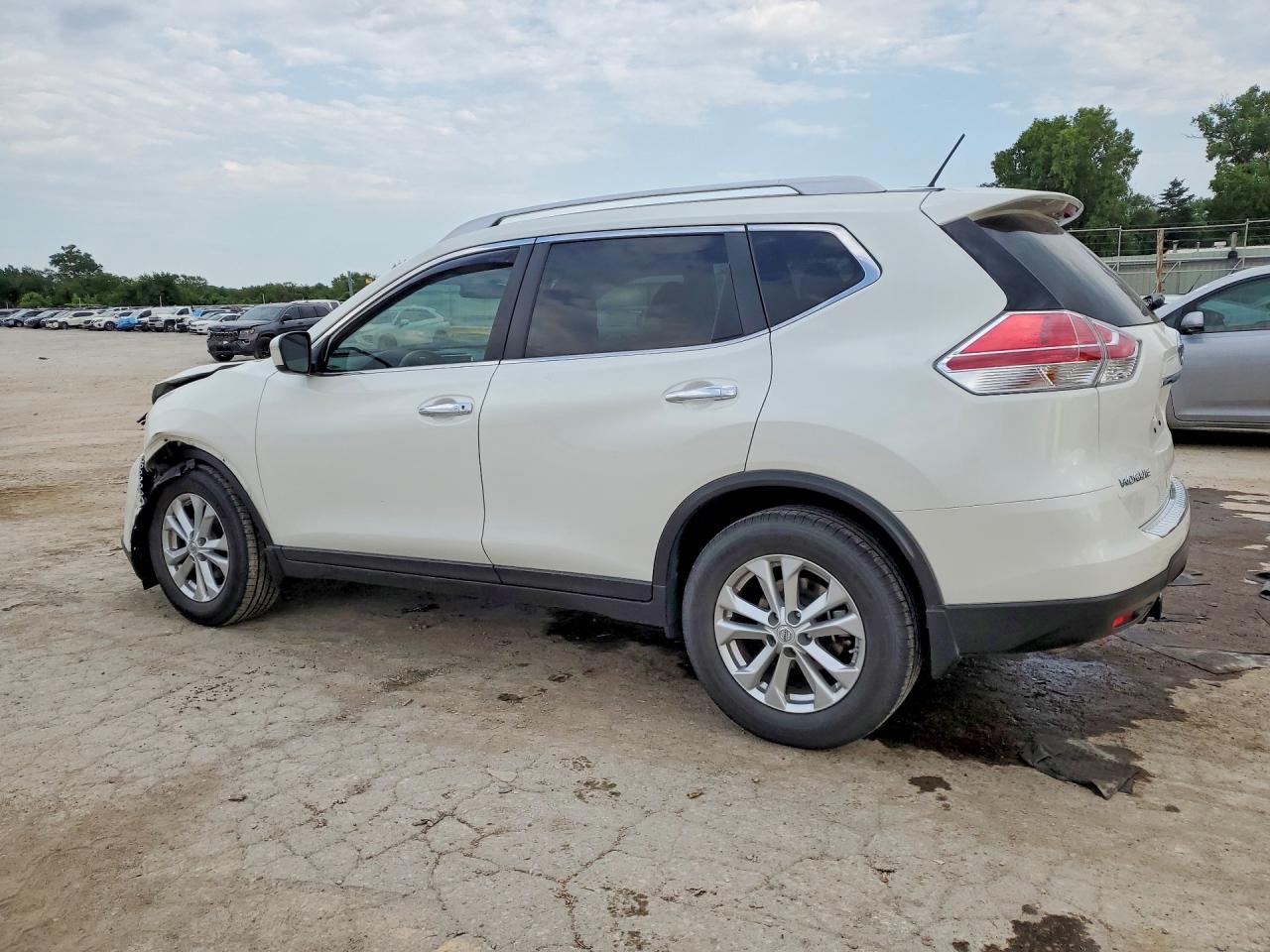 2015 NISSAN ROGUE S — снимка 2