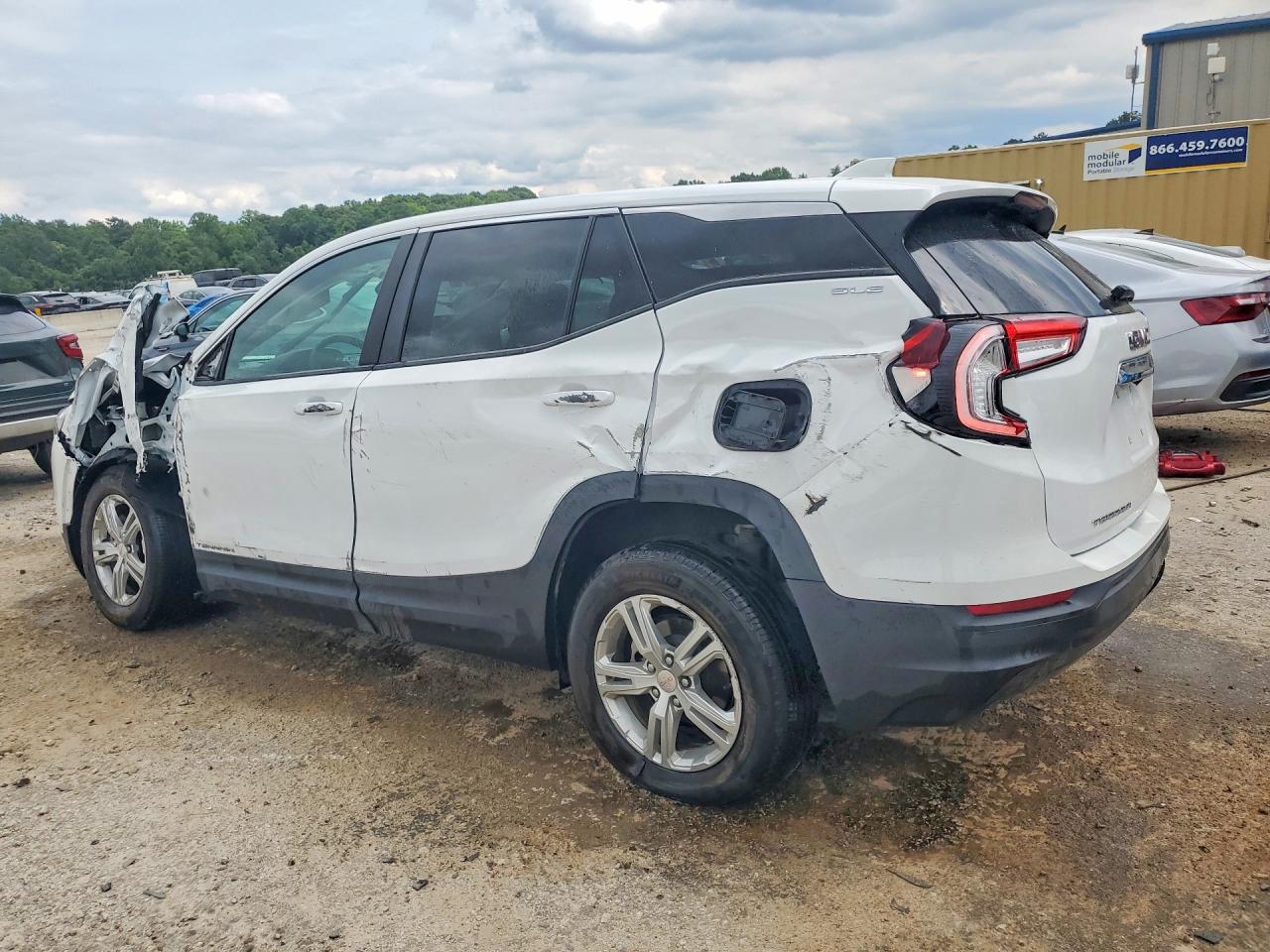 2024 GMC TERRAIN SLE — снимка 2