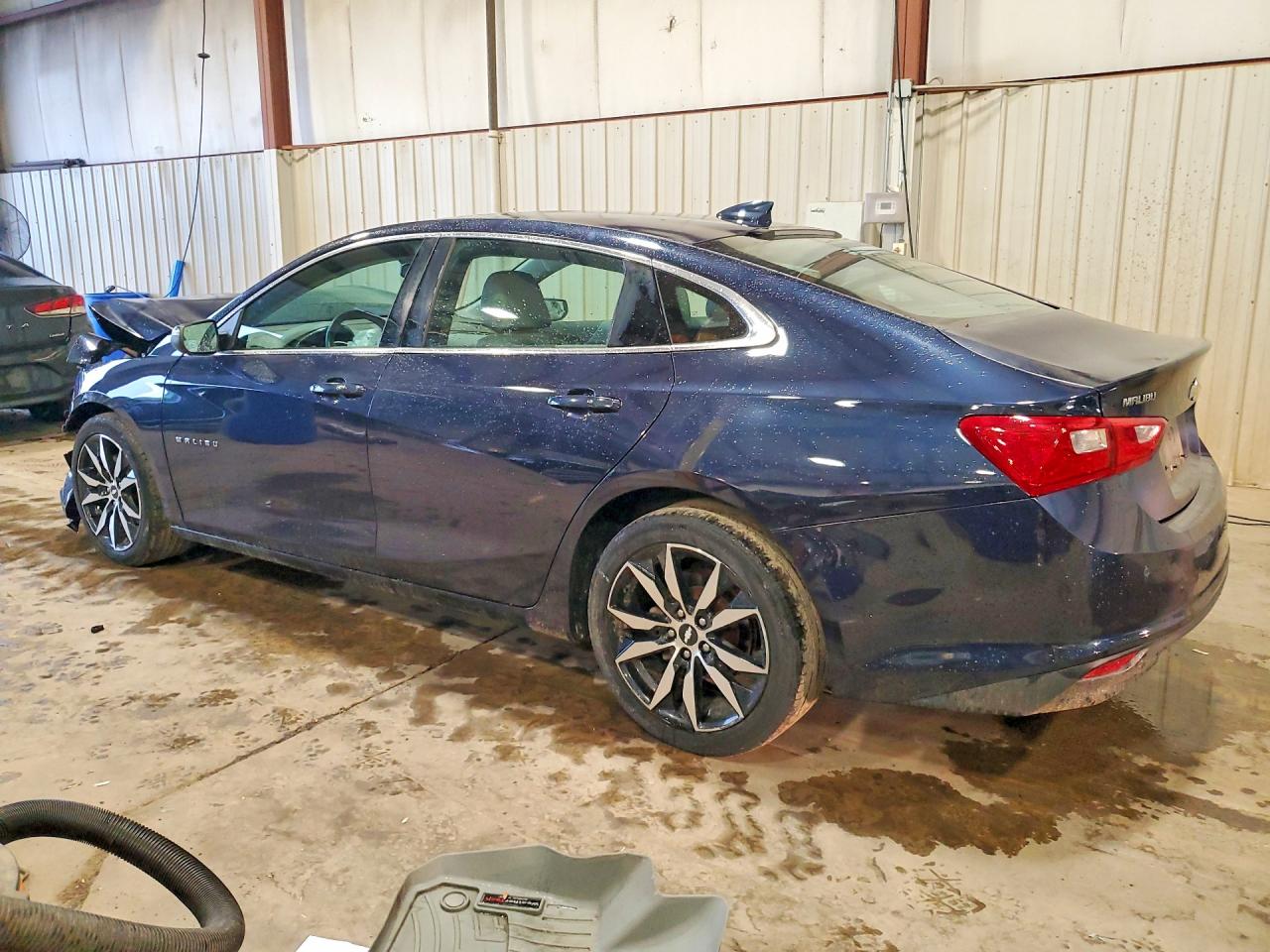 2017 CHEVROLET MALIBU LT — снимка 2