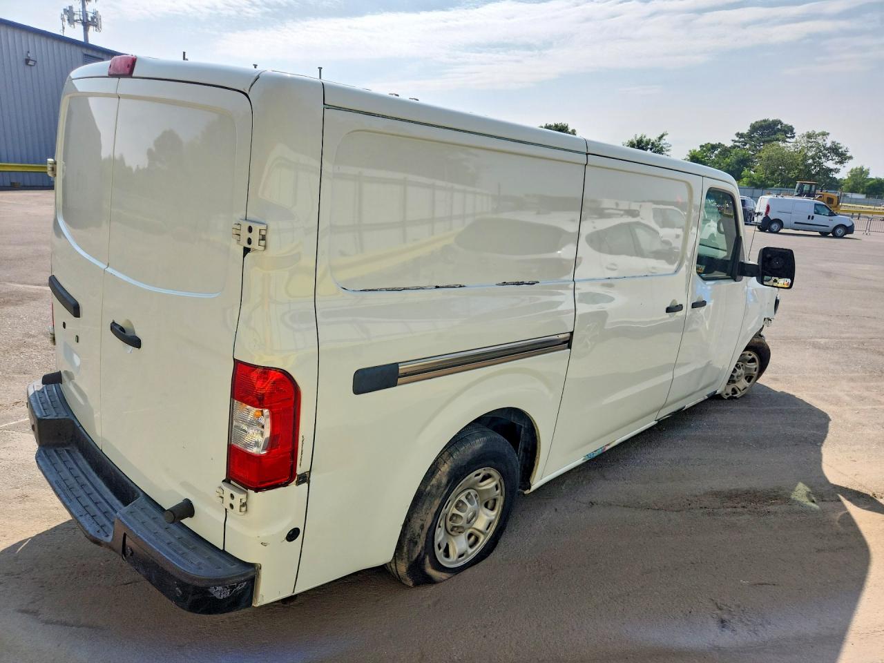 2020 NISSAN NV 1500 SV — снимка 3