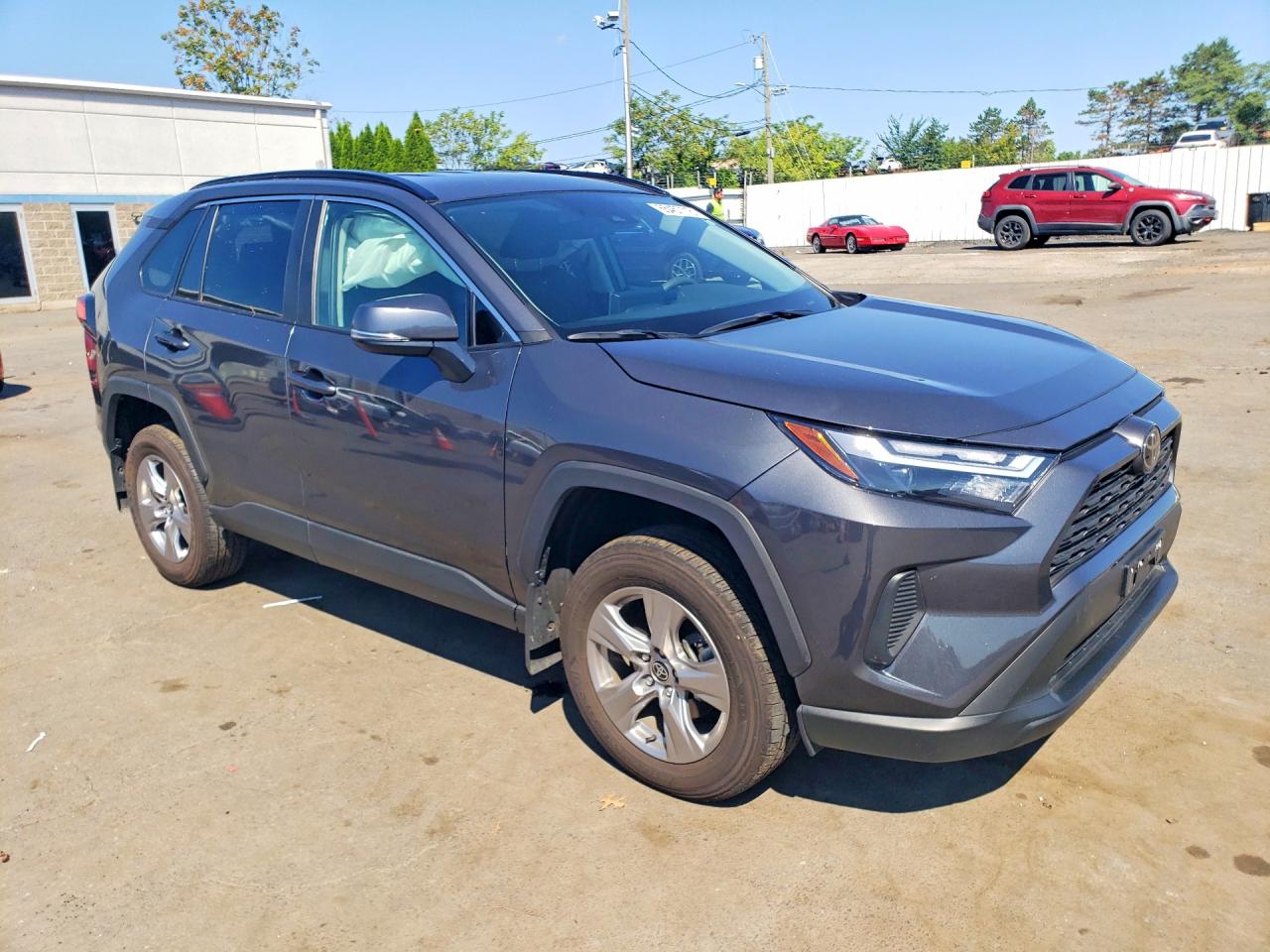 2023 TOYOTA RAV4 XLE — снимка 4