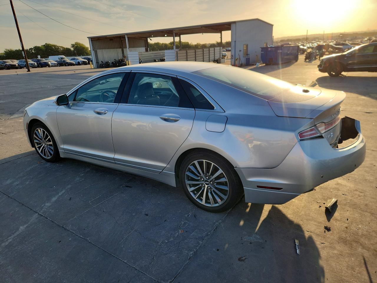 2019 LINCOLN MKZ — снимка 2