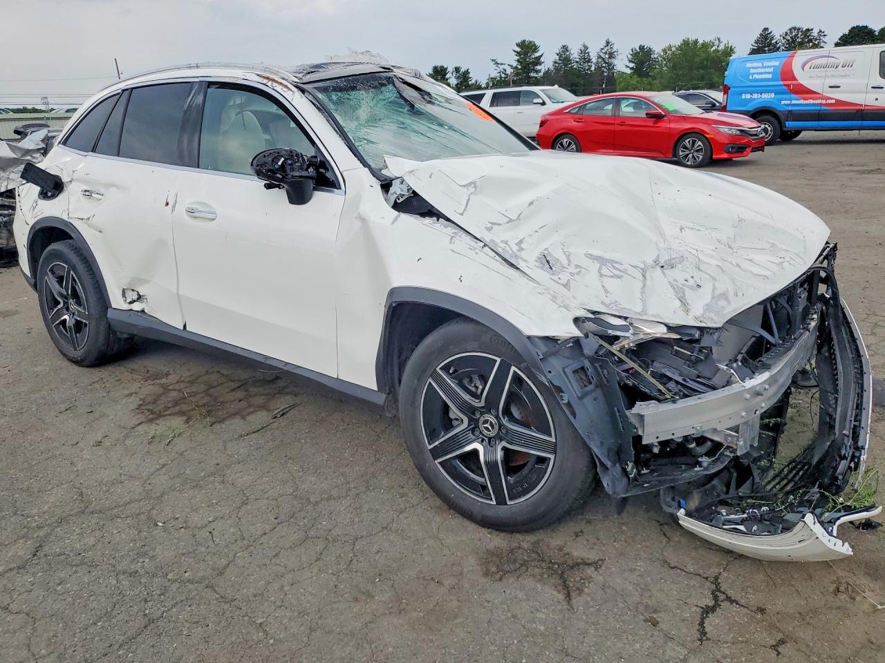 2026 MERCEDES-BENZ GLC 300 4MATIC — снимка 4