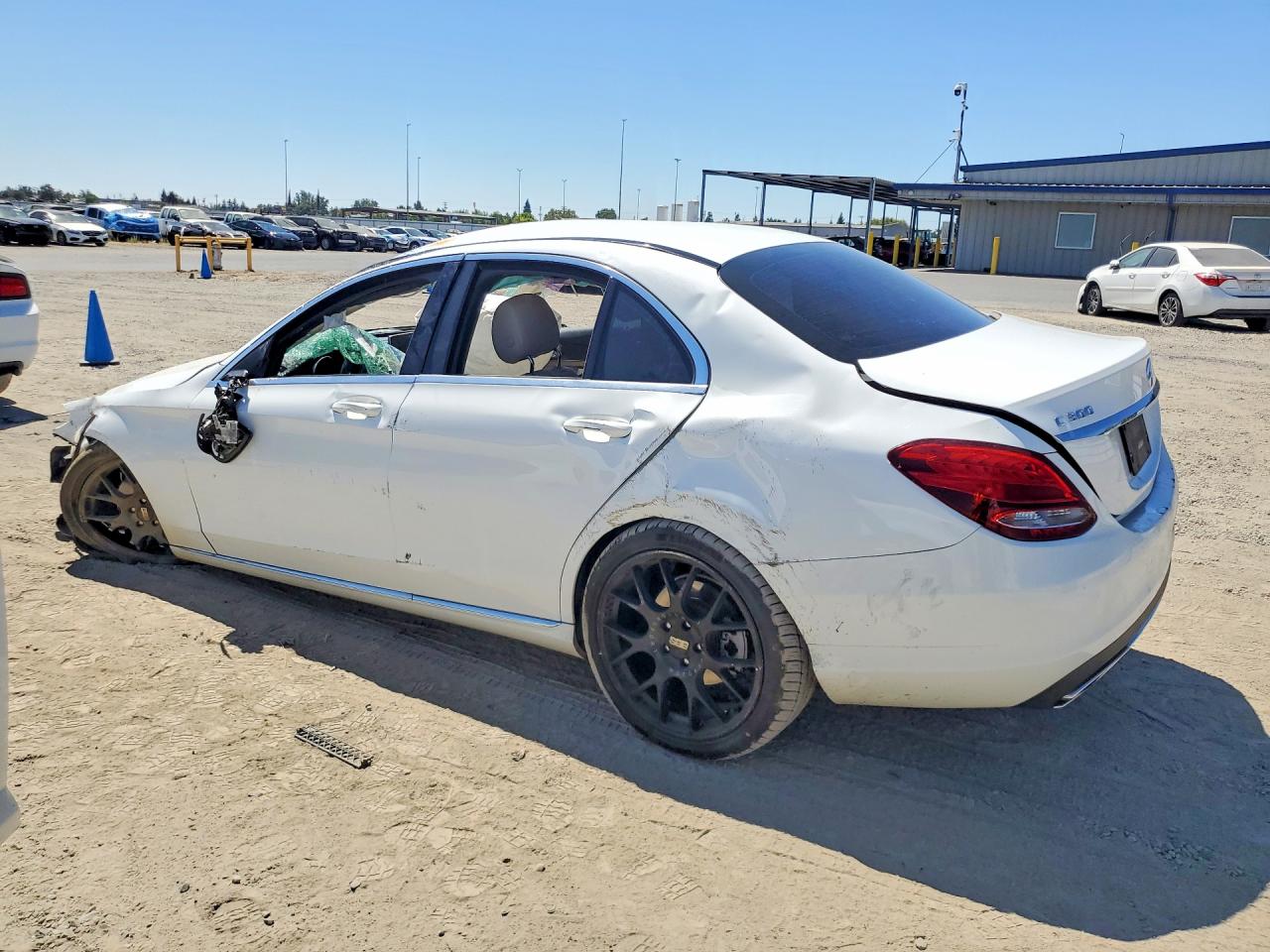 2015 MERCEDES-BENZ C 300 4MATIC — снимка 2