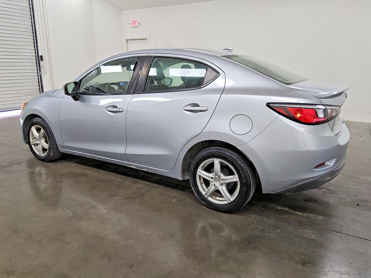 2019 TOYOTA YARIS LE — снимка 2