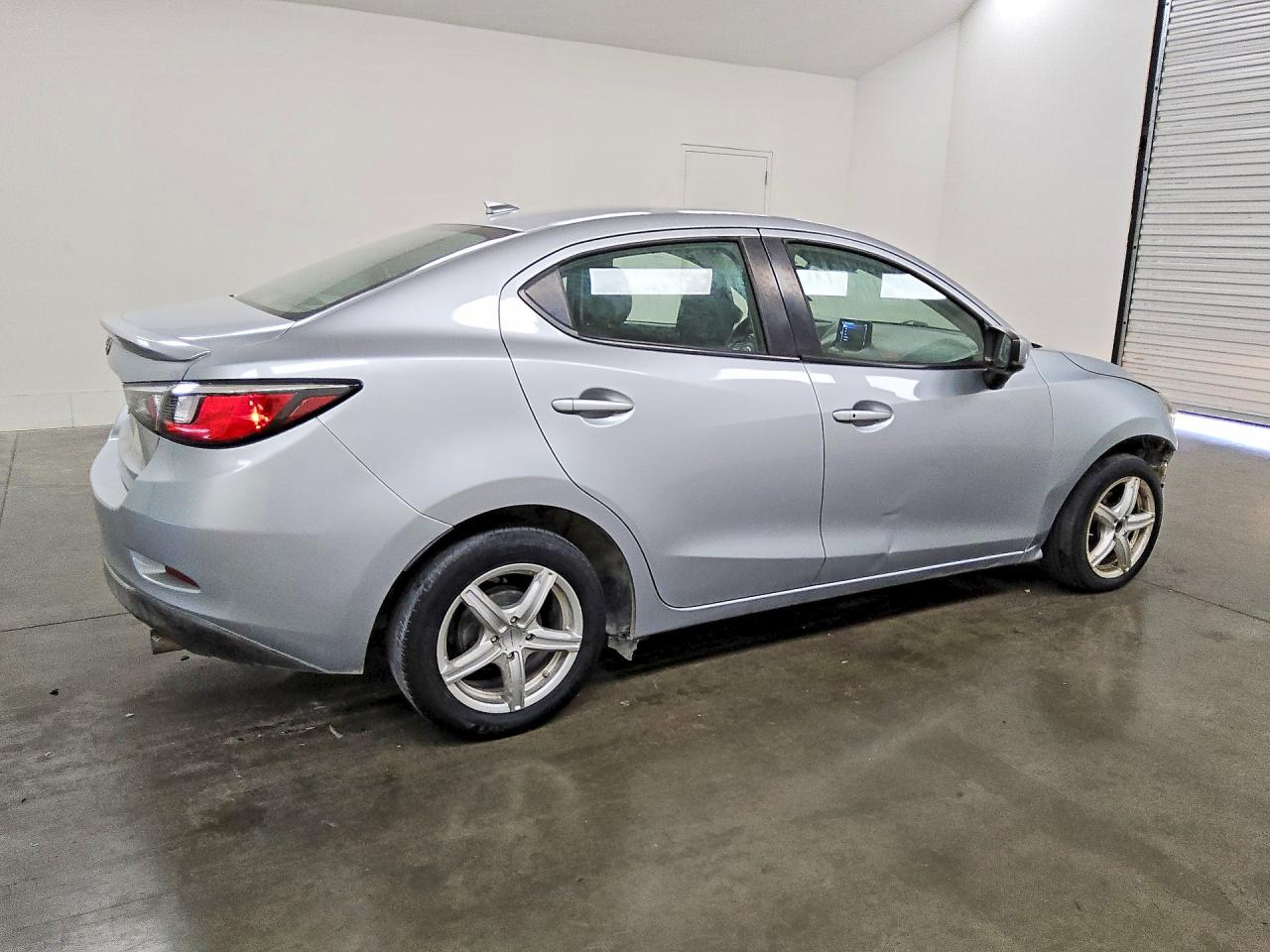2019 TOYOTA YARIS LE — снимка 3