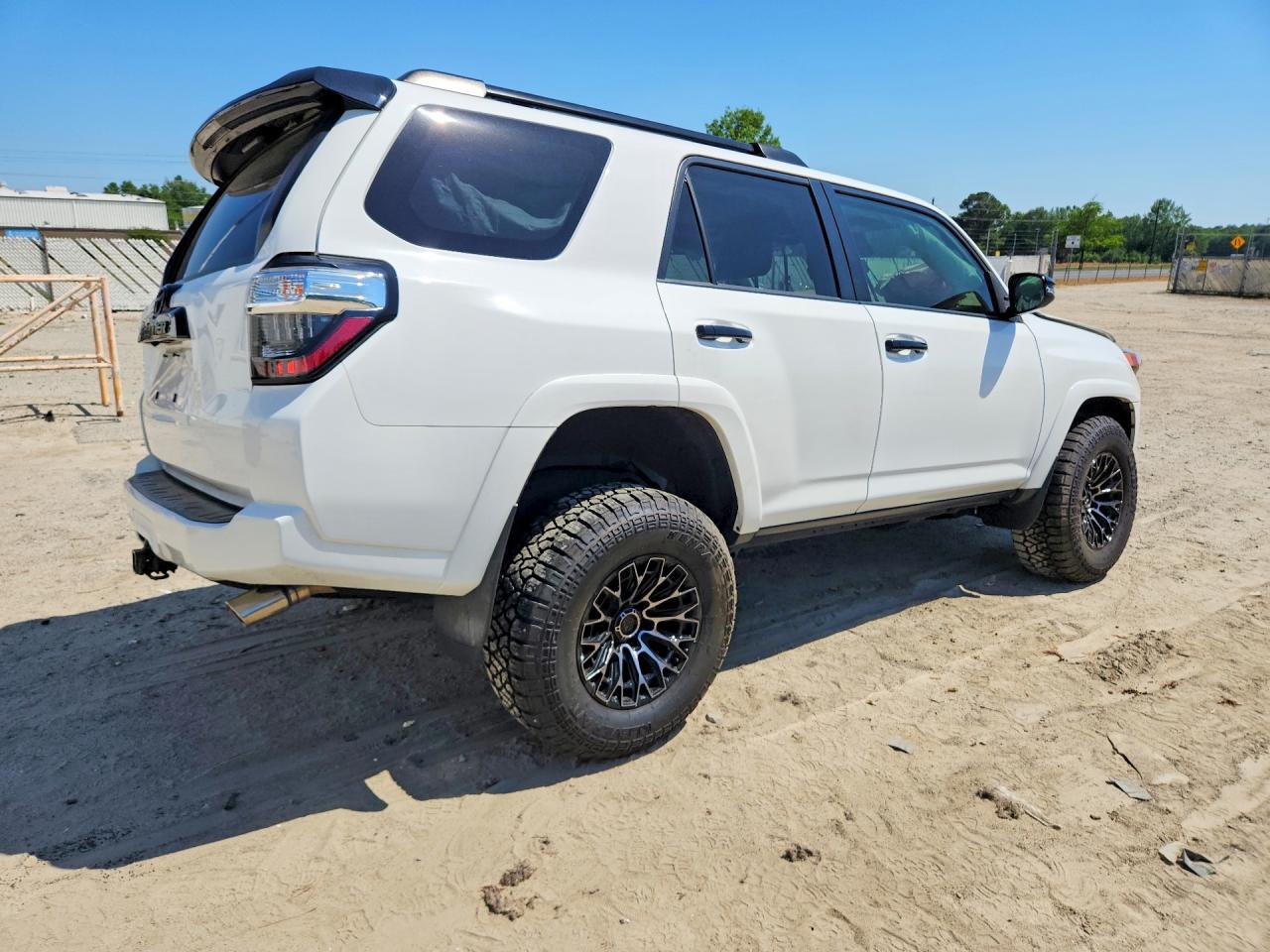 2021 TOYOTA 4RUNNER VENTURE EDITION — снимка 3