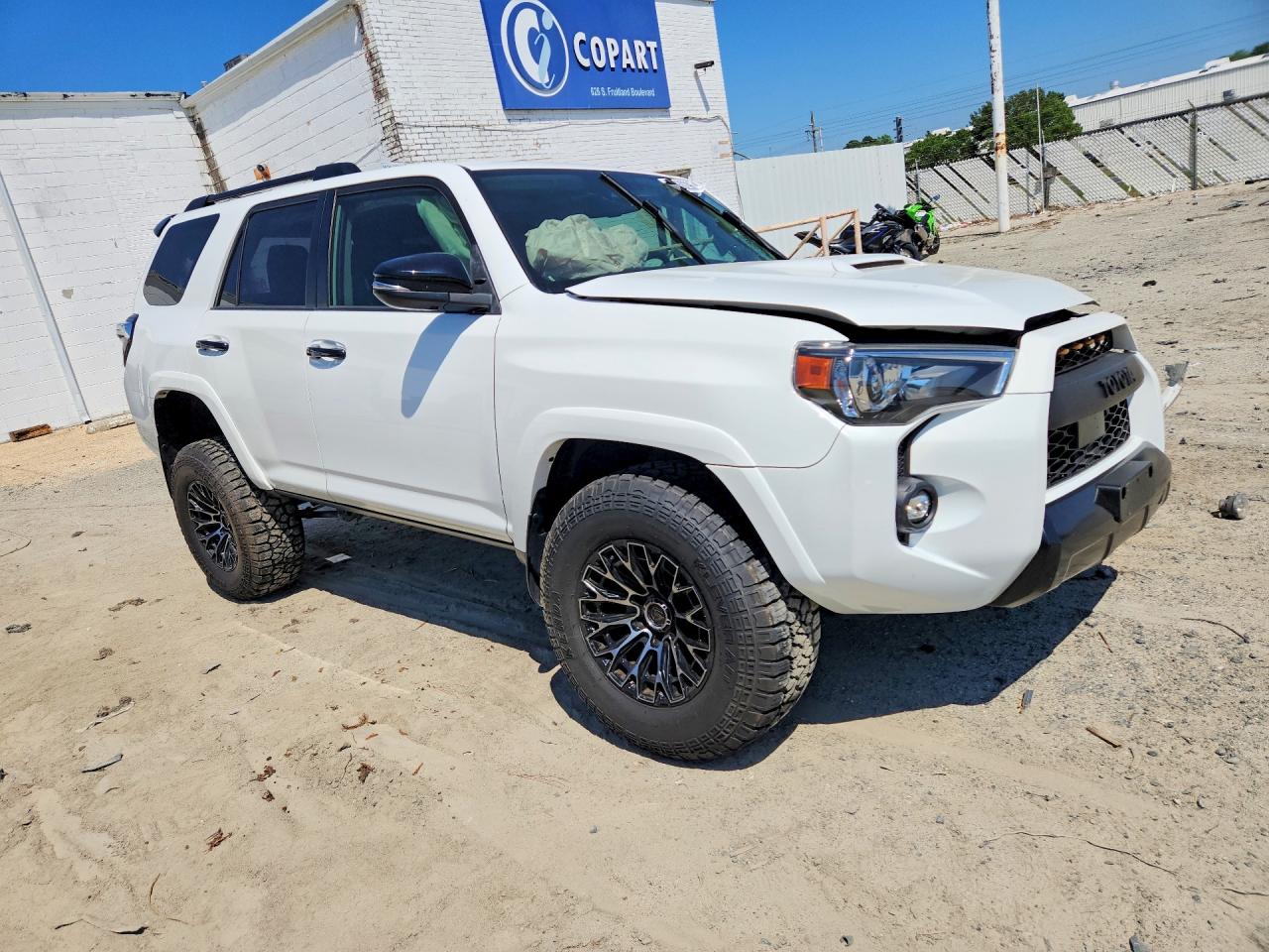 2021 TOYOTA 4RUNNER VENTURE EDITION — снимка 4