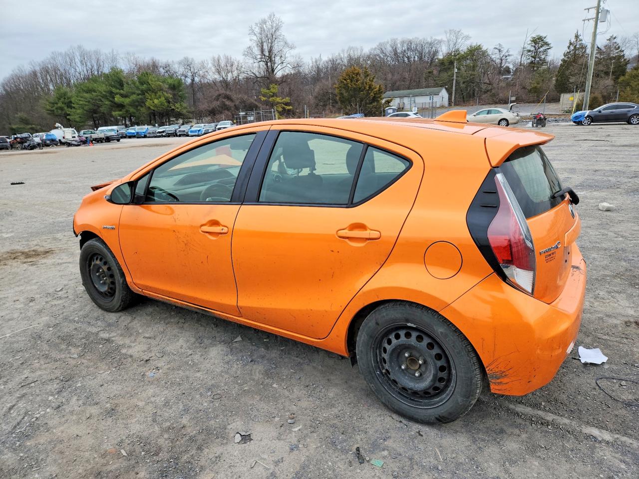 2015 TOYOTA PRIUS C TWO — снимка 2