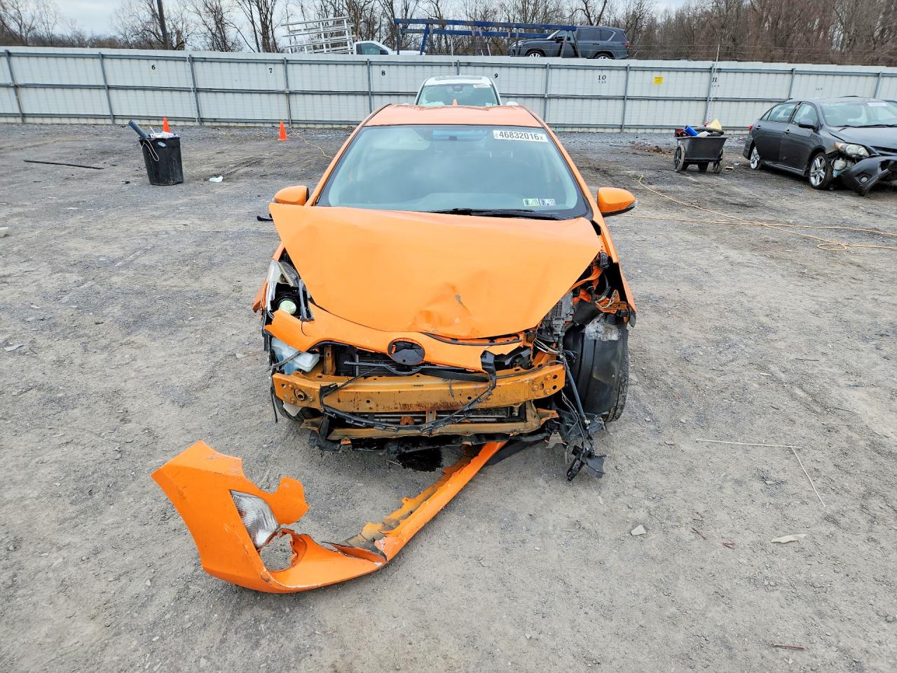 2015 TOYOTA PRIUS C TWO — снимка 5