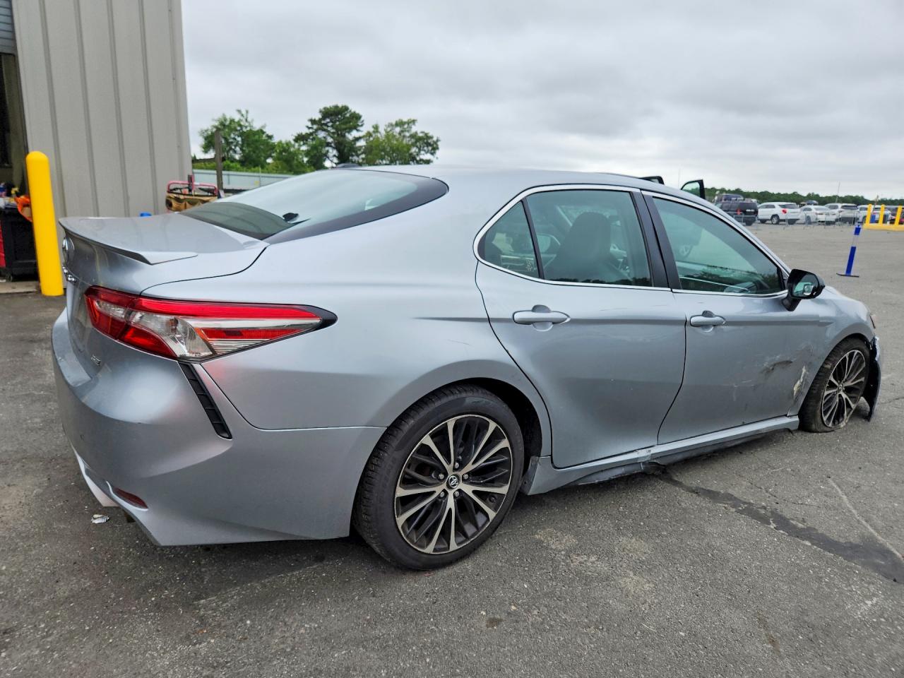 2018 TOYOTA CAMRY SE — снимка 3