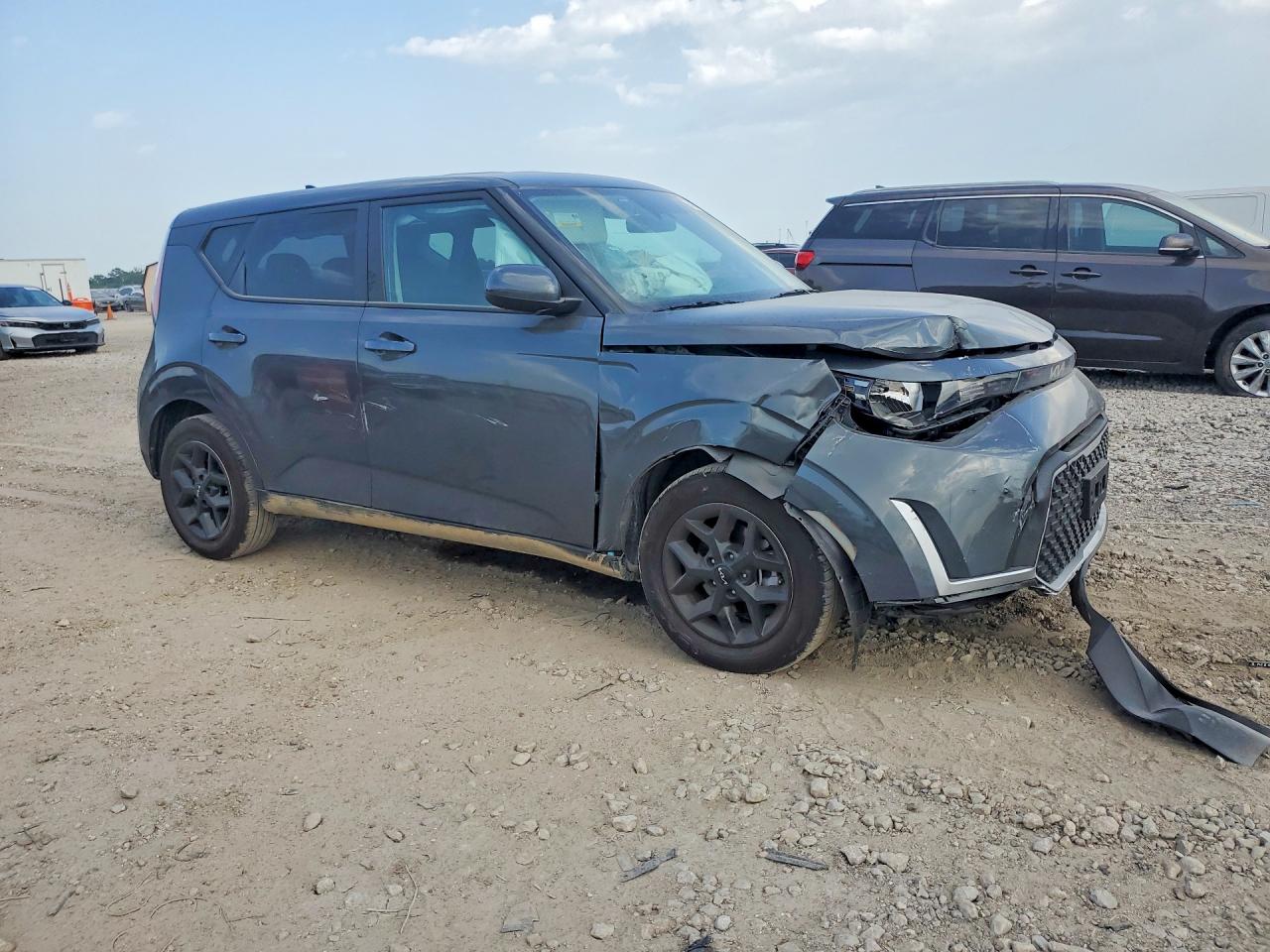 2025 KIA SOUL LX — снимка 4
