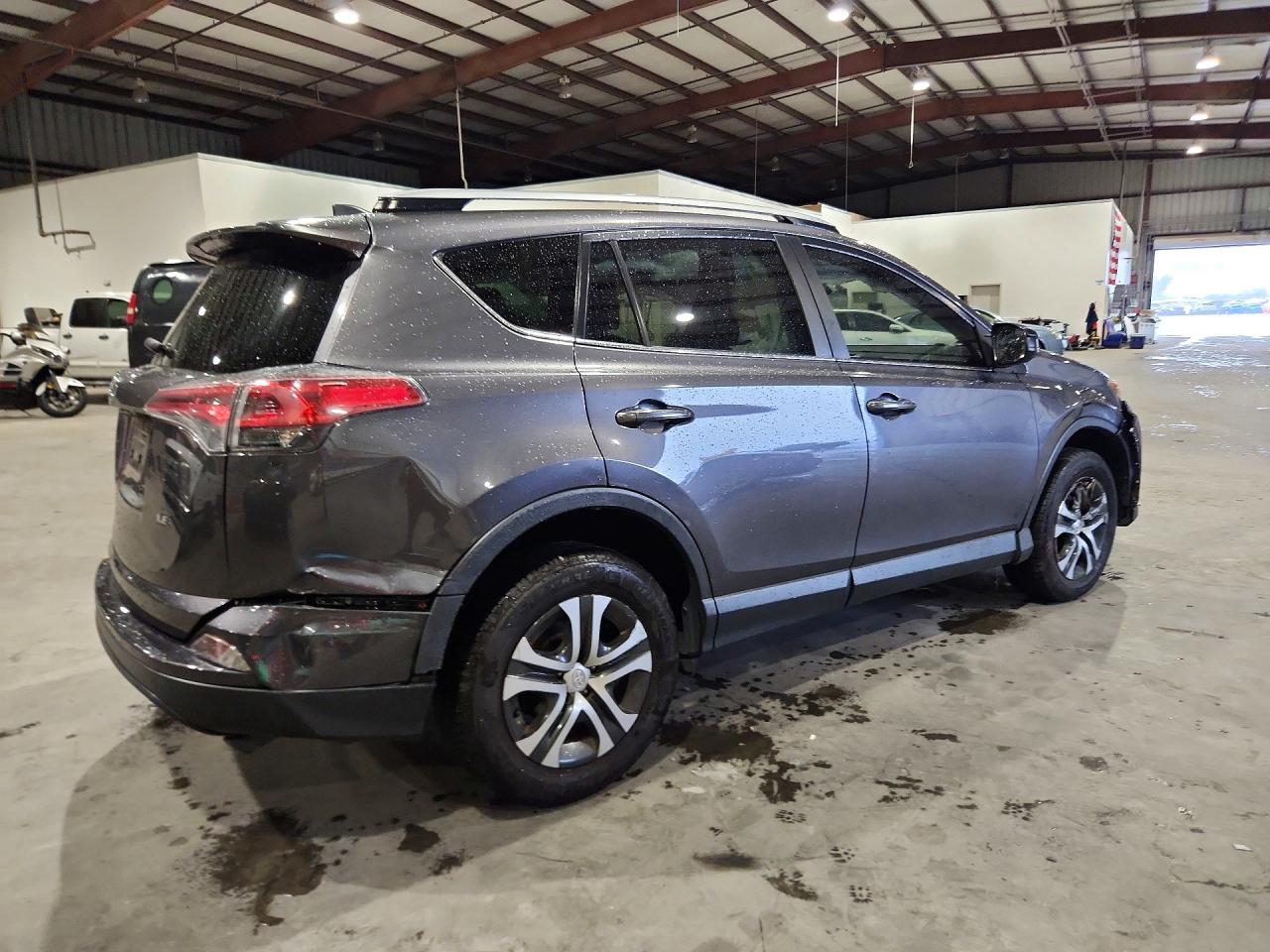 2017 TOYOTA RAV4 LE — снимка 3