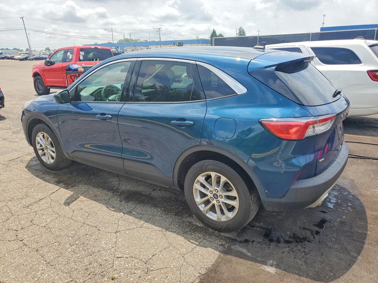 2020 FORD ESCAPE SE — снимка 2
