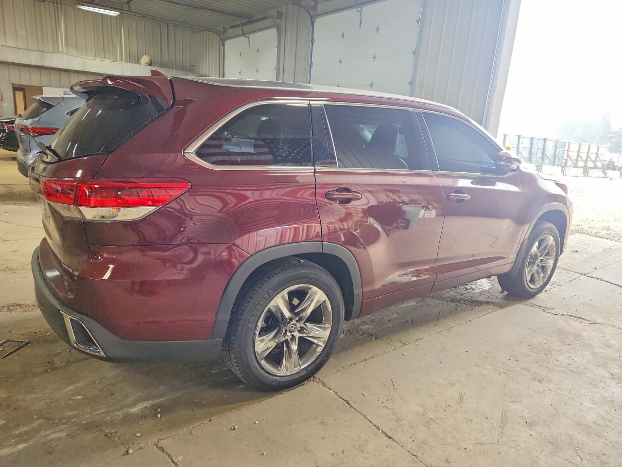 2018 TOYOTA HIGHLANDER LIMITED PLATINUM — снимка 3