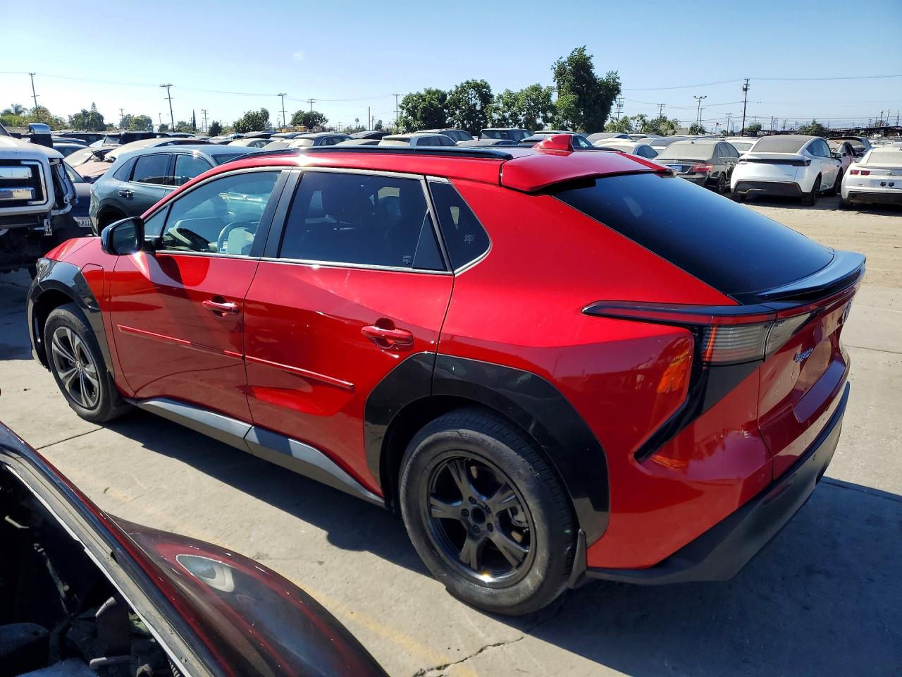 2023 TOYOTA BZ4X XLE — снимка 2