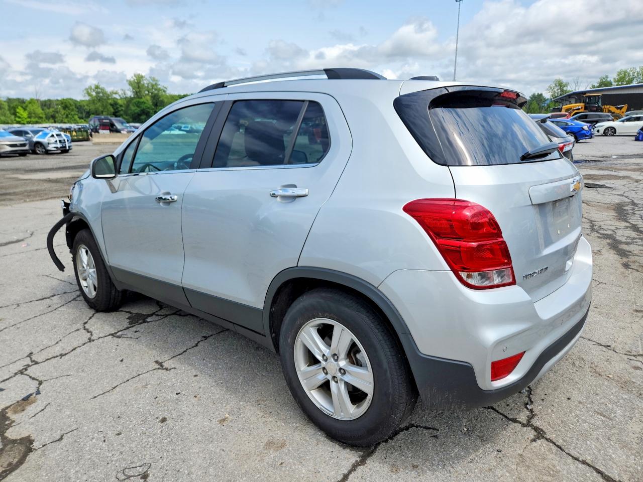 2018 CHEVROLET TRAX 1LT — снимка 2