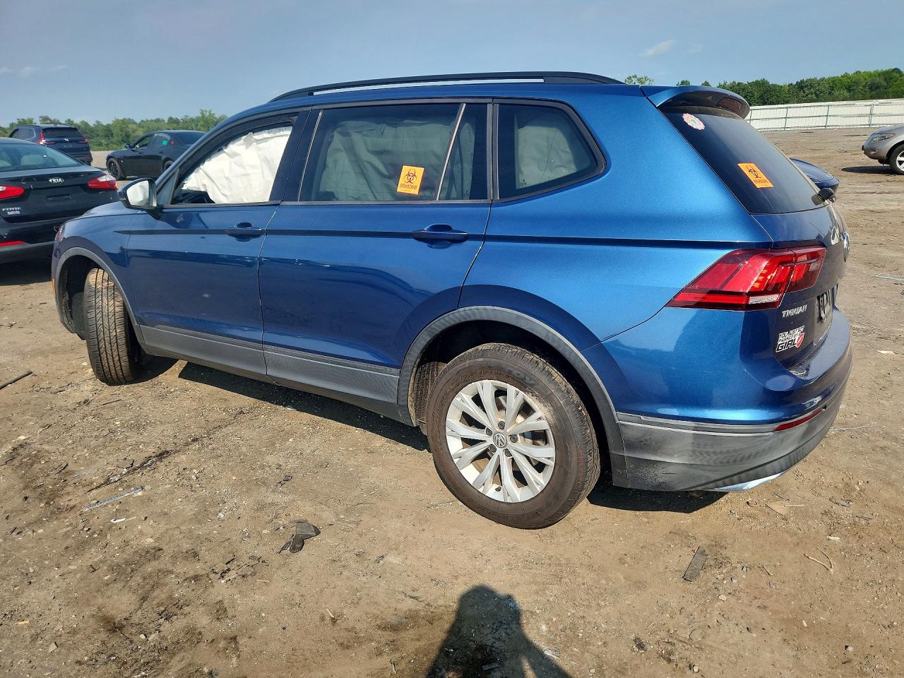 2018 VOLKSWAGEN TIGUAN S — снимка 2