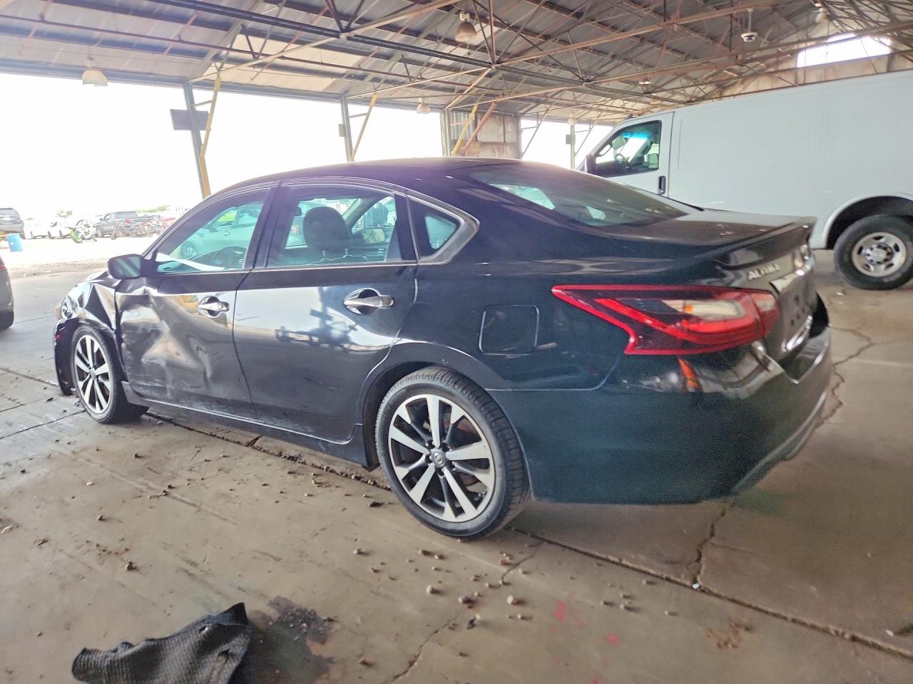 2017 NISSAN ALTIMA 3.5 SR — снимка 2