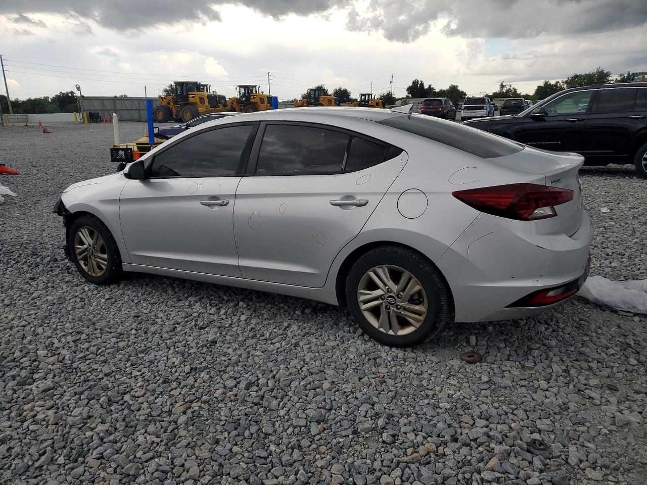2019 HYUNDAI ELANTRA SEL — снимка 2
