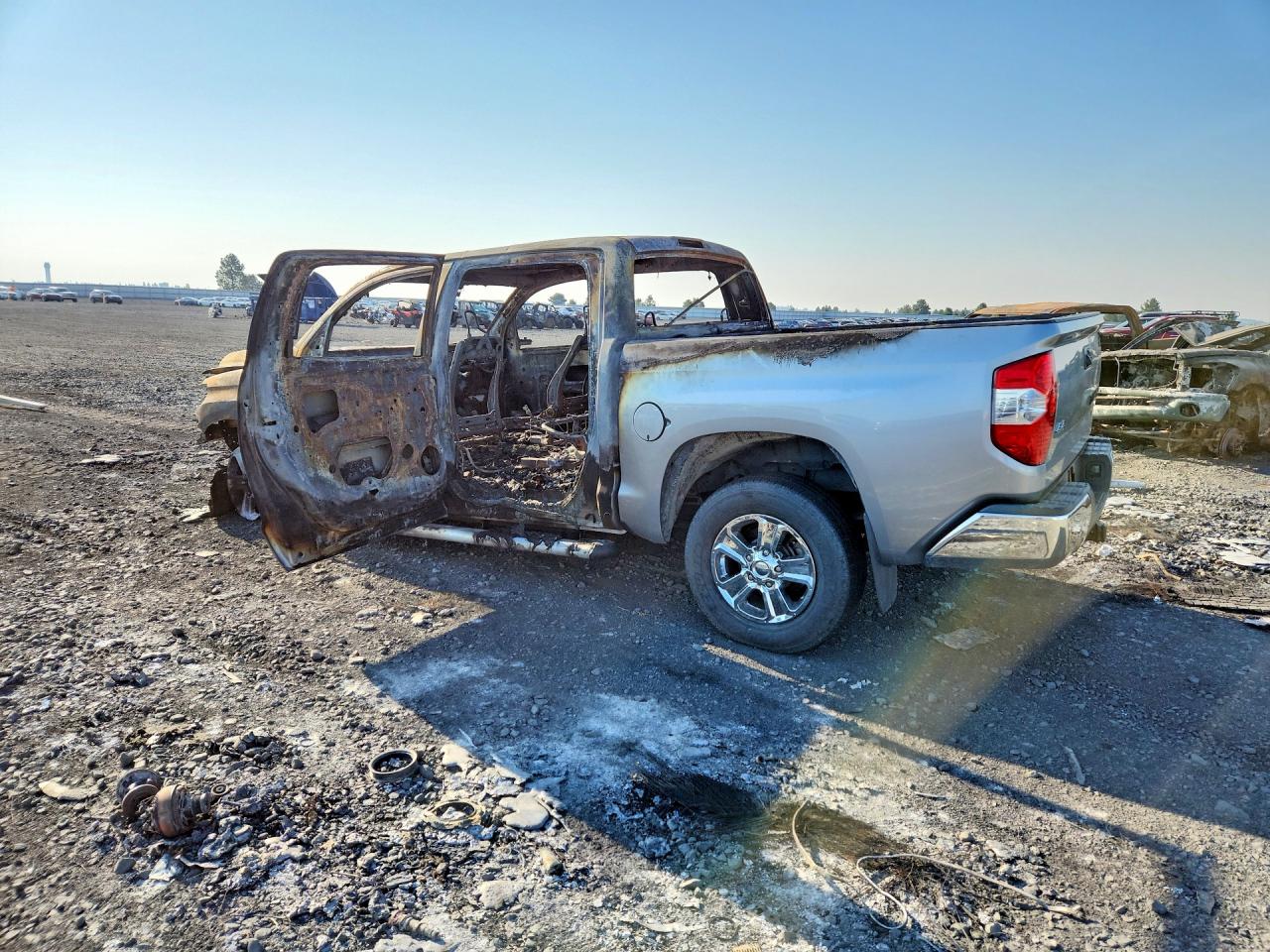 2019 TOYOTA TUNDRA SR5 — снимка 2