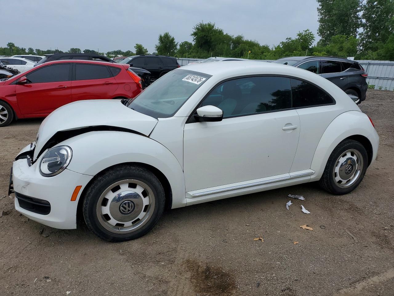 2016 VOLKSWAGEN BEETLE SE