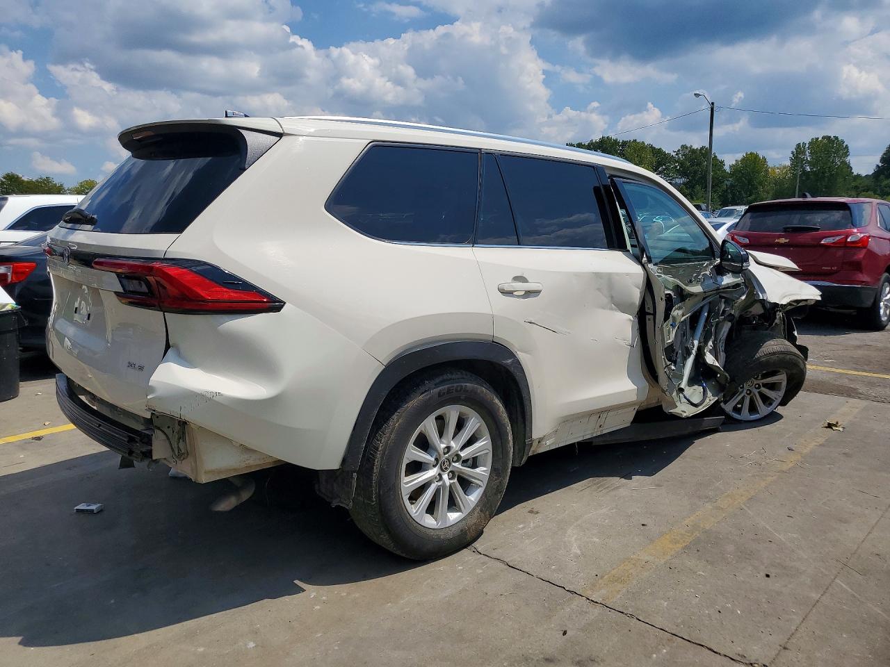 2024 TOYOTA GRAND HIGHLANDER XLE — снимка 3