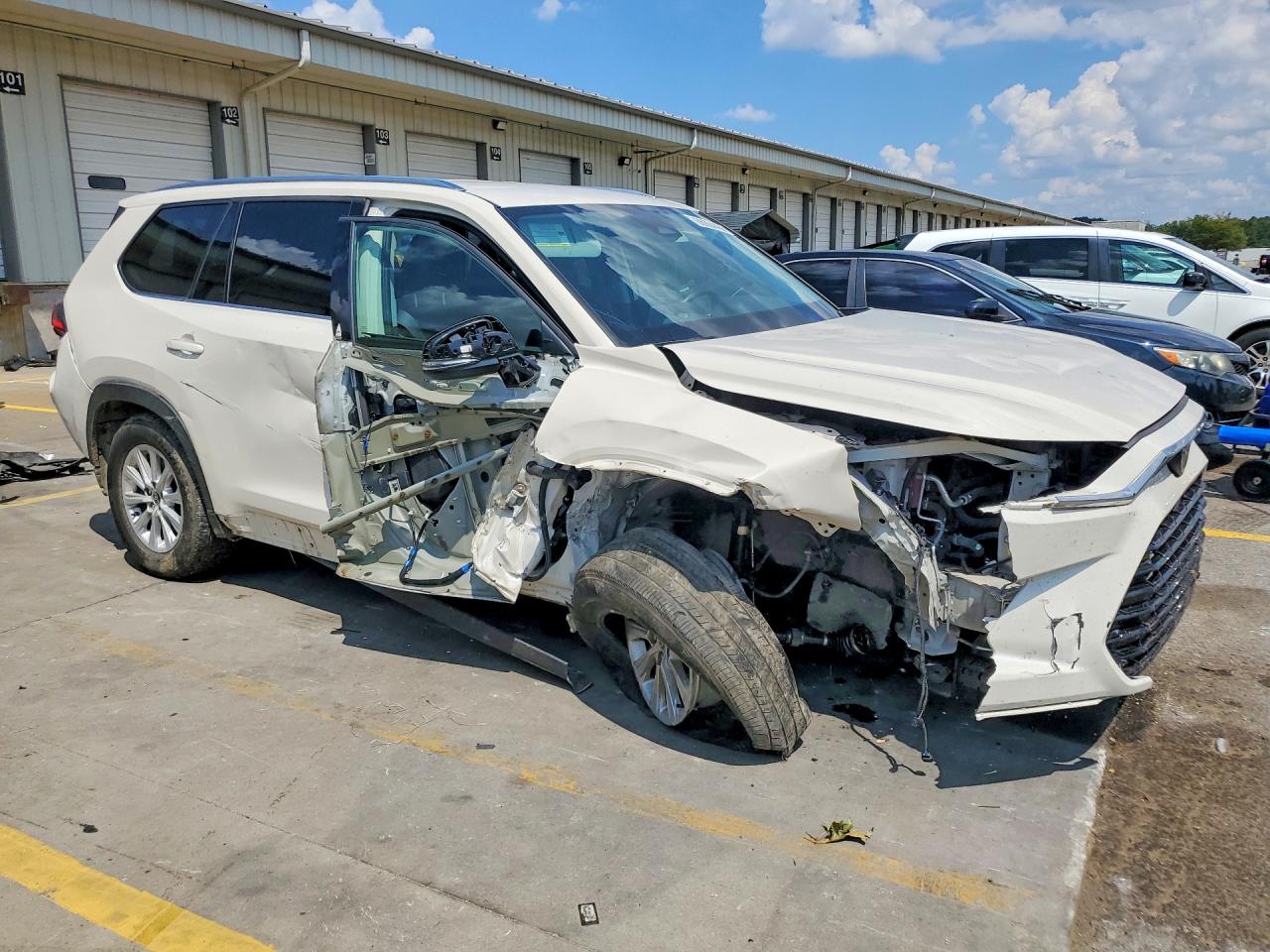 2024 TOYOTA GRAND HIGHLANDER XLE — снимка 4