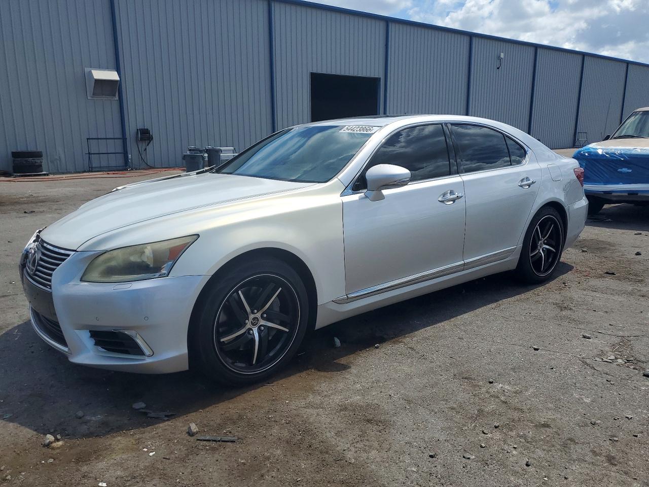 2013 LEXUS LS 460