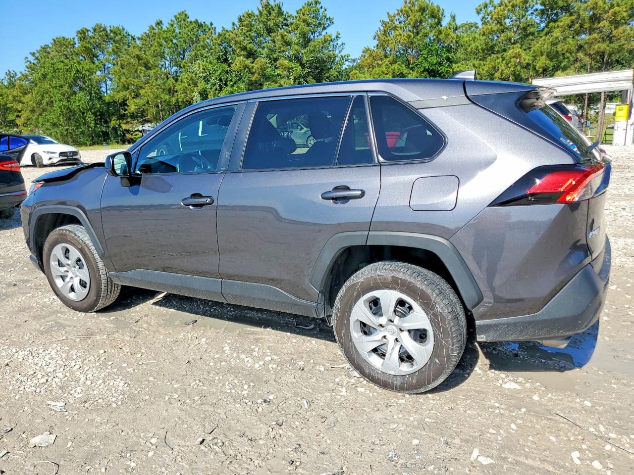 2024 TOYOTA RAV4 LE — снимка 2