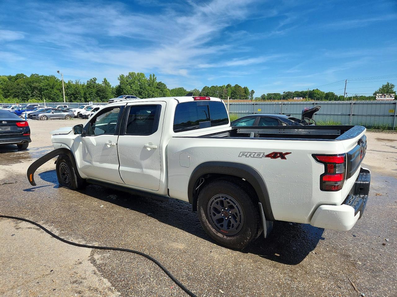 2025 NISSAN FRONTIER PRO-4X — снимка 2