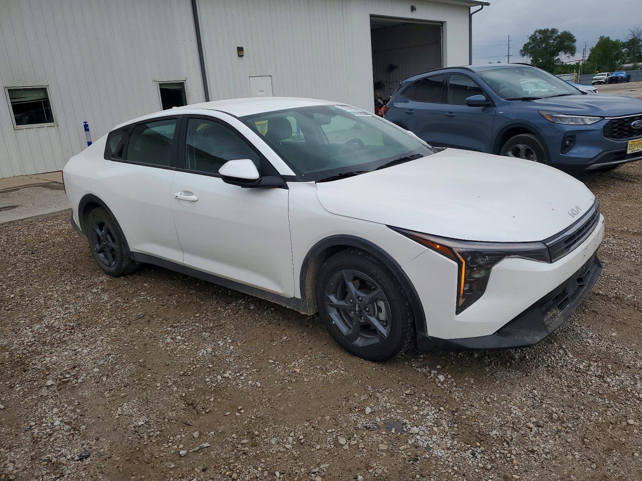 2026 KIA K4 LXS — снимка 4