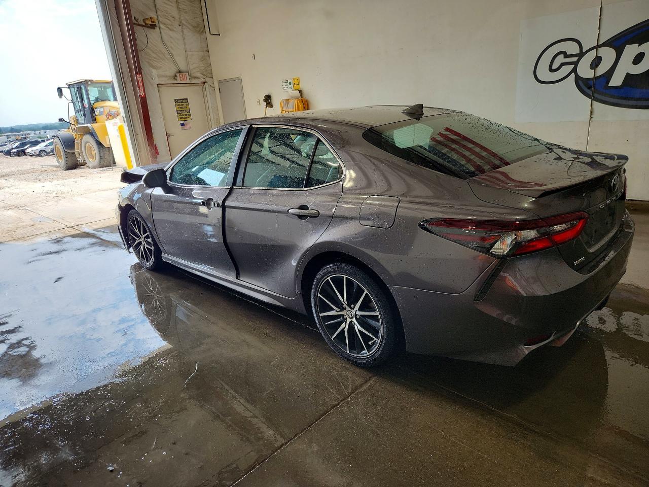 2024 TOYOTA CAMRY SE — снимка 2