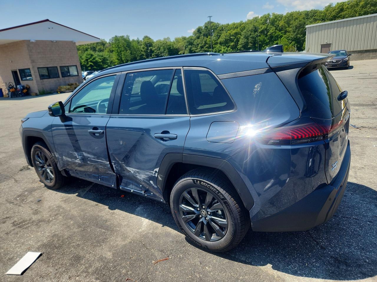 2026 TOYOTA RAV4 XLE PREMIUM — снимка 2