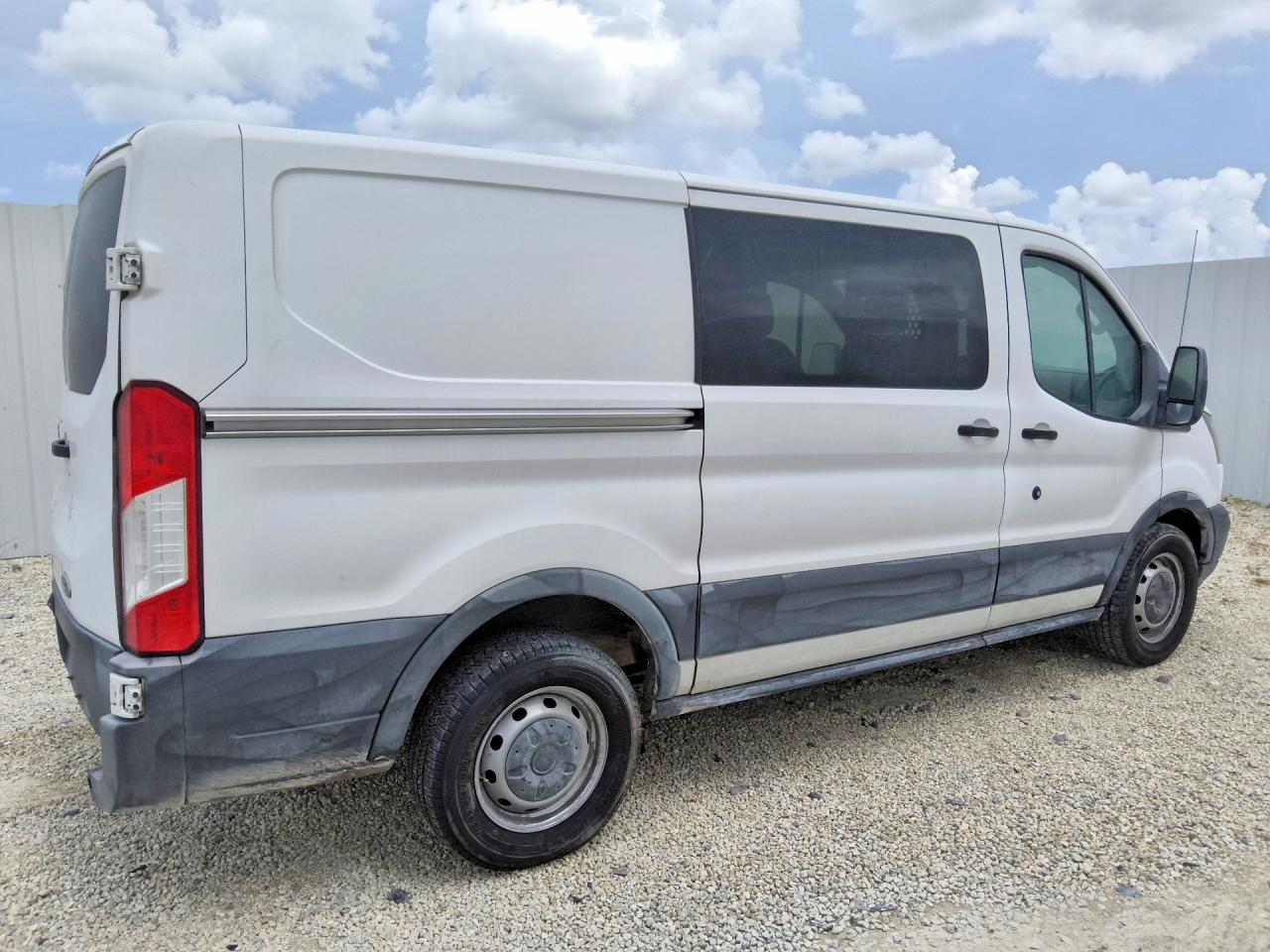 2017 FORD TRANSIT T-150 — снимка 3