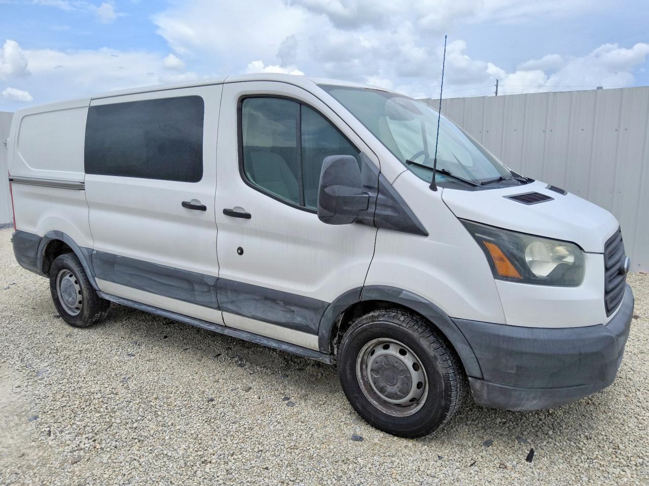 2017 FORD TRANSIT T-150 — снимка 4