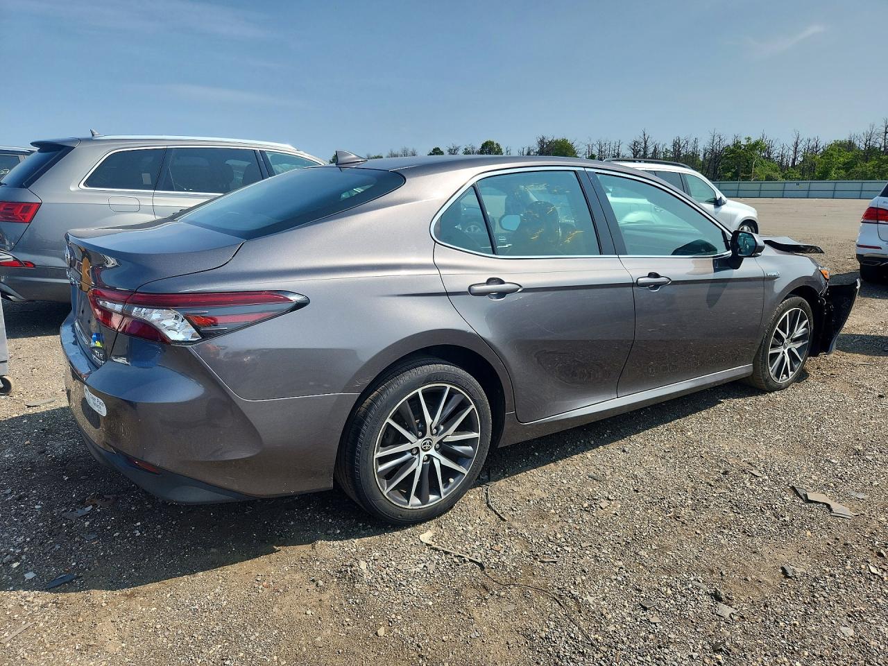 2021 TOYOTA CAMRY XLE — снимка 3