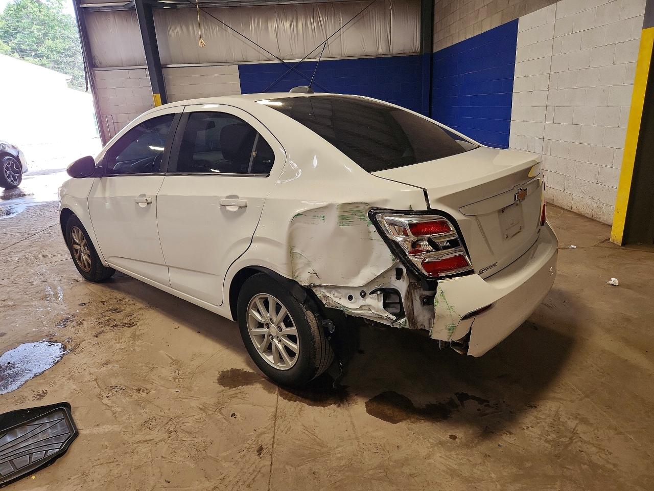 2017 CHEVROLET SONIC LT — снимка 2