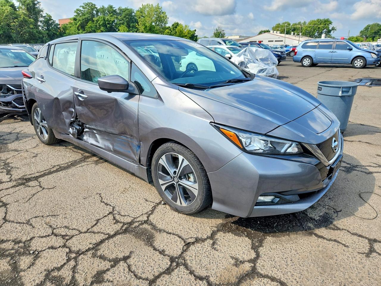 2020 NISSAN LEAF SV — снимка 4