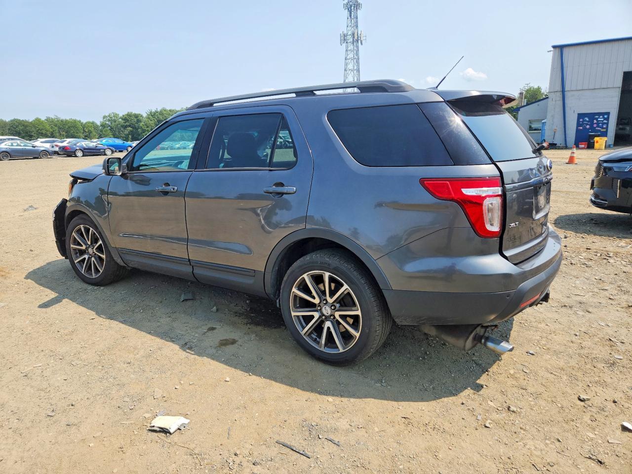 2015 FORD EXPLORER XLT — снимка 2
