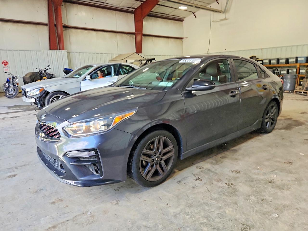 2021 KIA FORTE GT LINE