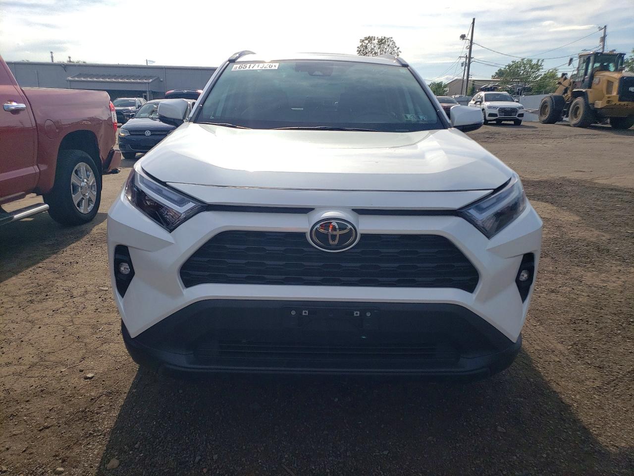 2023 TOYOTA RAV4 XLE PREMIUM — снимка 5