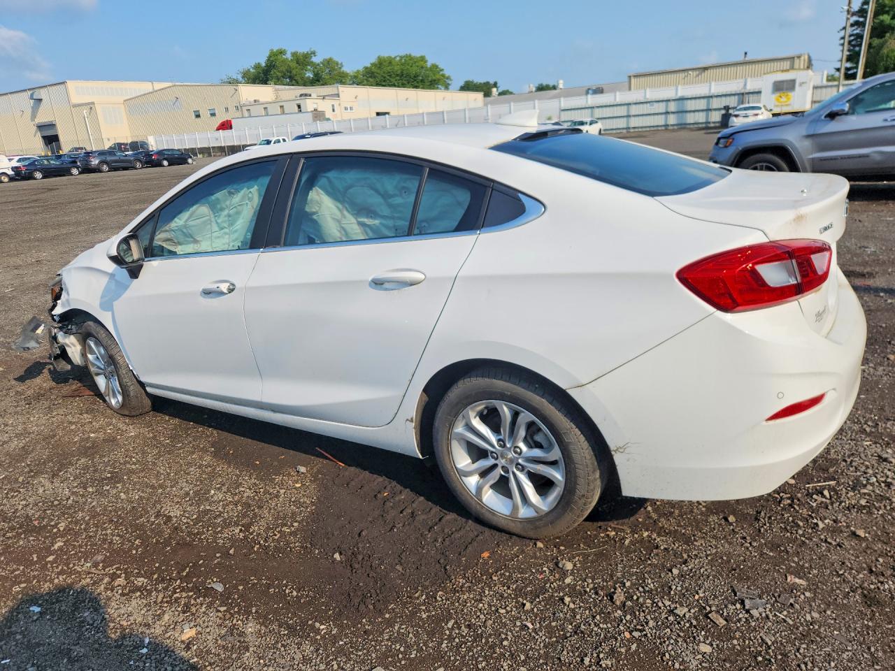 2019 CHEVROLET CRUZE LT — снимка 2