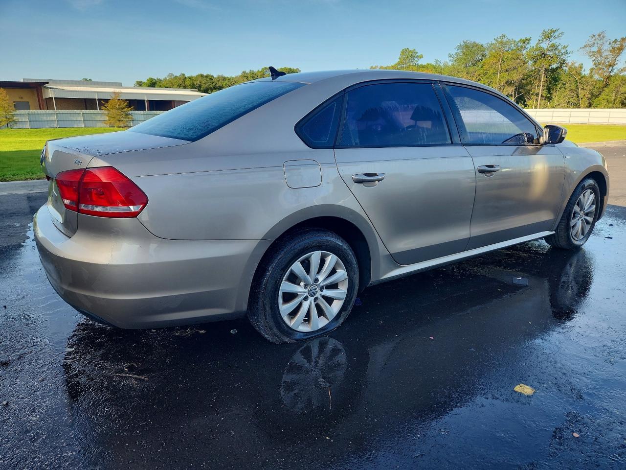 2015 VOLKSWAGEN PASSAT S — снимка 3