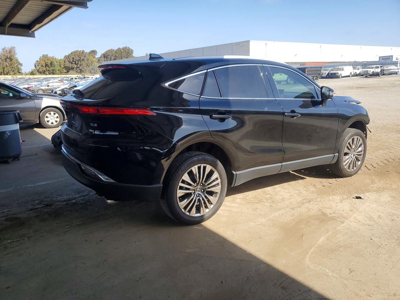 2024 TOYOTA VENZA XLE — photo 3