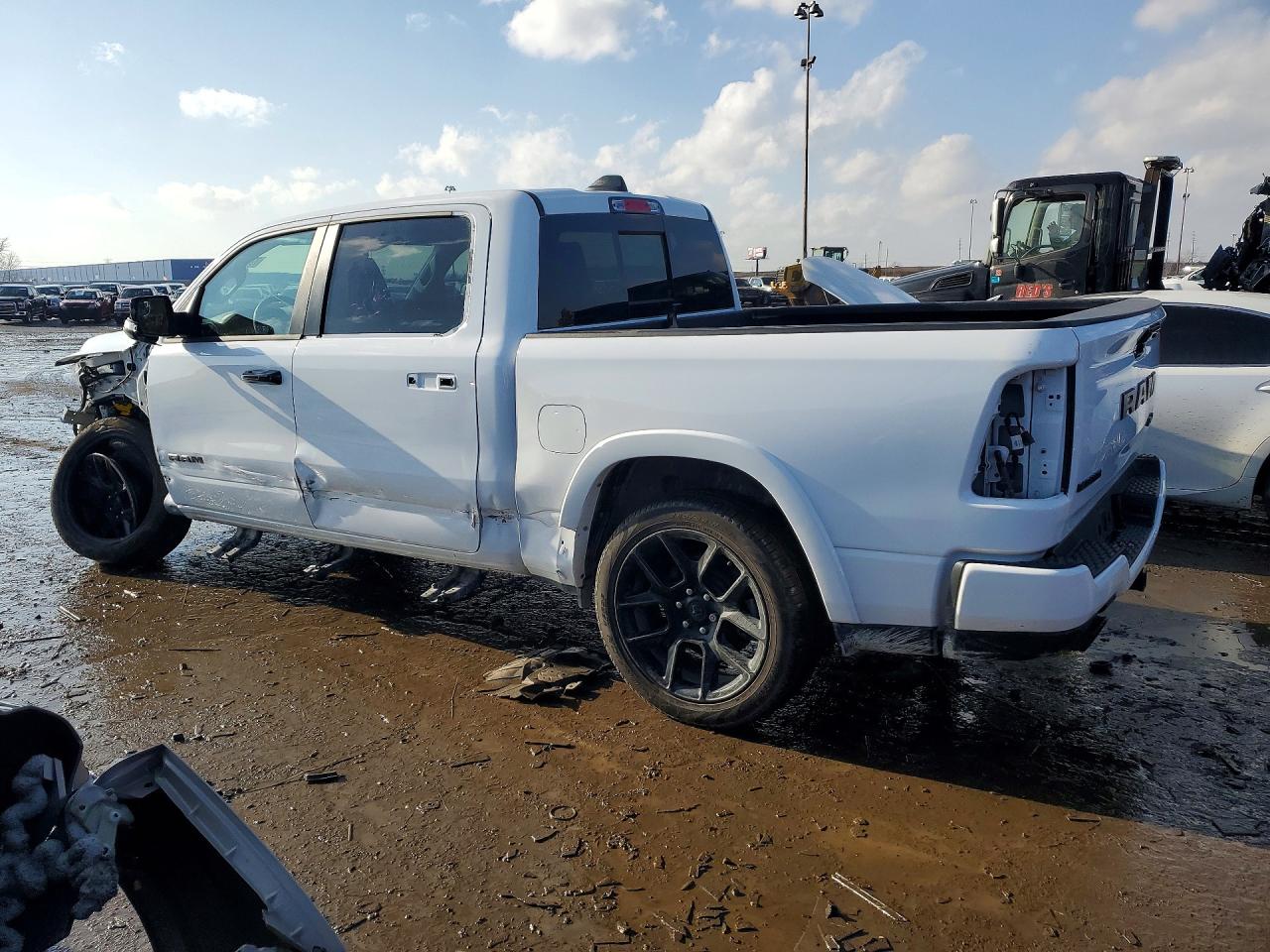 2025 RAM 1500 LARAMIE — снимка 2