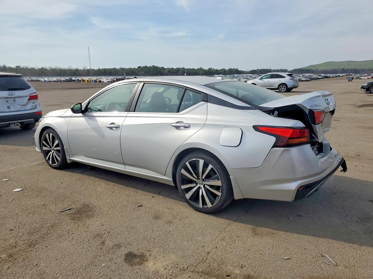 2020 NISSAN ALTIMA 2.5 SR — снимка 2
