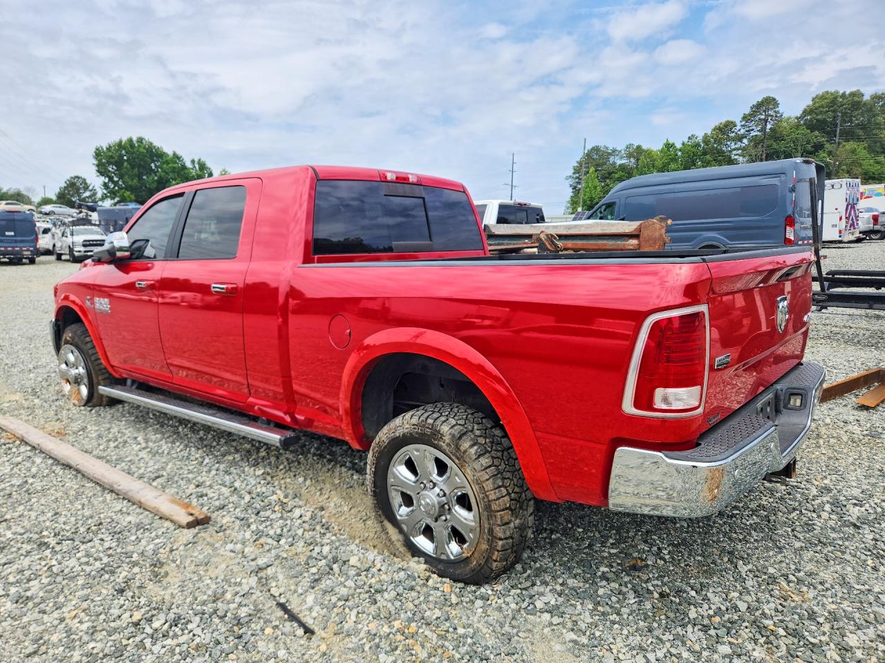 2017 RAM 3500 LARAMIE — снимка 2