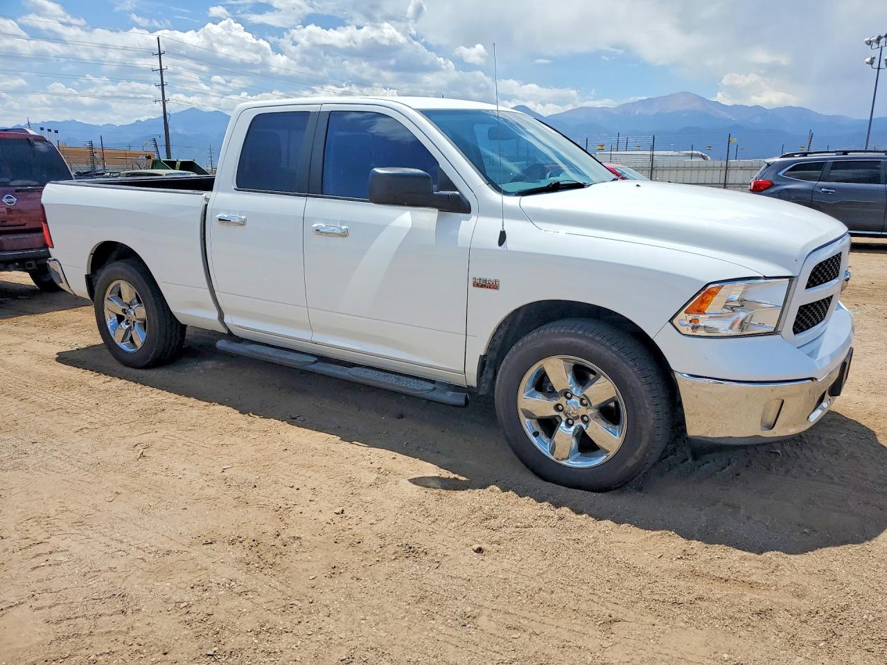 2015 RAM 1500 SLT — снимка 4
